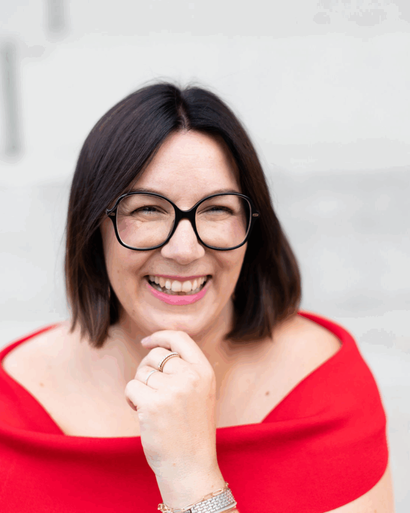 Notion Beratung für Solo-Unternehmerinnen – individuelle Dashboards, die Business-Struktur schaffen, Mental Load reduzieren und nachhaltiges Wachstum ermöglichen.